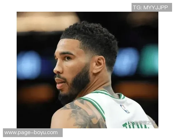 雷迪克称赞黄蜂进攻表现出色并分享防守策略调整经验