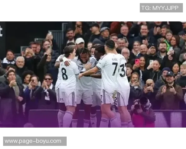 曼联对阵水晶宫首发阵容揭晓B费和舍什科领衔出战